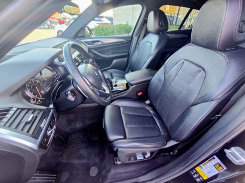 Used 2019 BMW X4 xDrive30i w/ Executive Package image 23