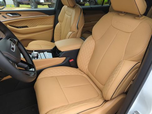 New 2026 Jeep Grand Cherokee L Summit w/ Advanced Protech Group IV image 12