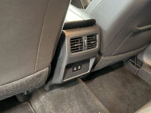 Used 2024 Nissan Rogue SV image 13