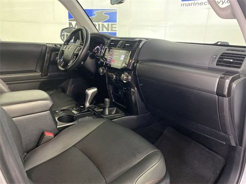 Used 2024 Toyota 4Runner TRD Off-Road Premium image 34