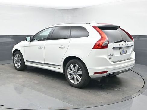 Used 2016 Volvo XC60 T6 w/ Proximity Package image 6