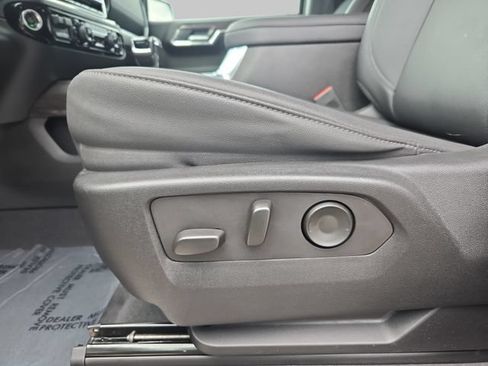 Used 2023 Chevrolet Silverado 1500 LTZ AWD/4WD image 27