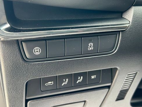 Used 2019 MAZDA MAZDA3 Sedan w/ Preferred Package FWD image 26