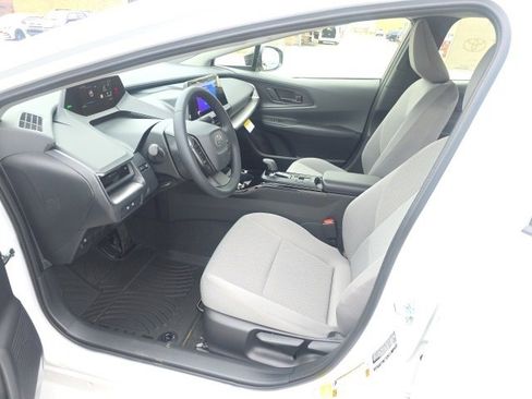 New 2026 Toyota Prius LE image 8