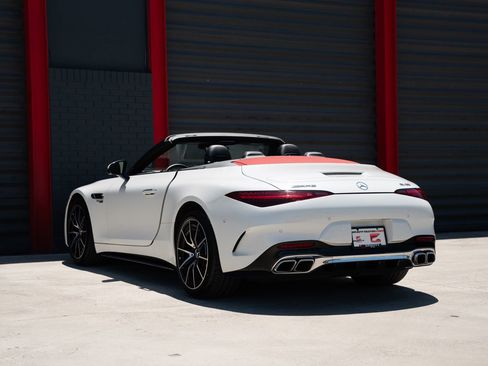 Used 2023 Mercedes-Benz SL 55 AMG 4MATIC image 12