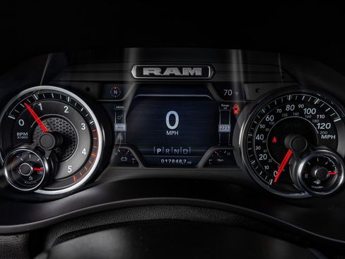 Used 2024 RAM 3500 Laramie w/ Night Edition image 18