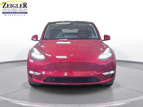 Used 2024 Tesla Model Y Performance AWD/4WD image 2