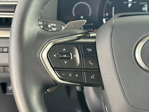 Used 2025 Lexus GX 550 w/ Cold Area Package AWD/4WD image 28