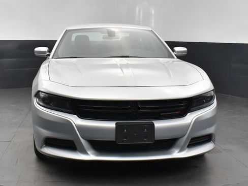Used 2022 Dodge Charger SXT RWD image 8