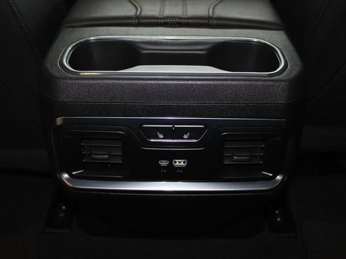 Used 2025 Chevrolet Silverado 1500 High Country w/ Midnight Edition AWD/4WD image 32