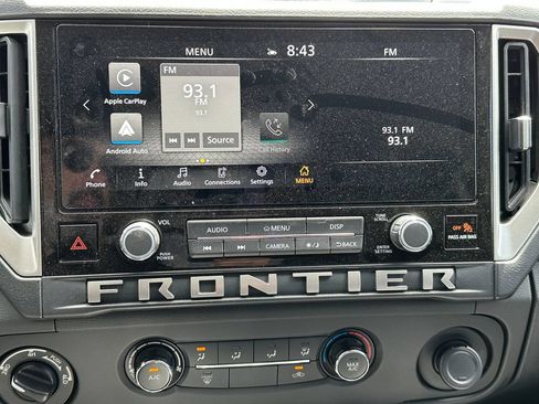 Used 2025 Nissan Frontier SV w/ Tow Package AWD/4WD image 28