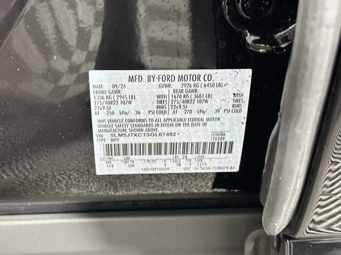 Used 2025 Lincoln Aviator Reserve w/ Equipment Group 201A image 26