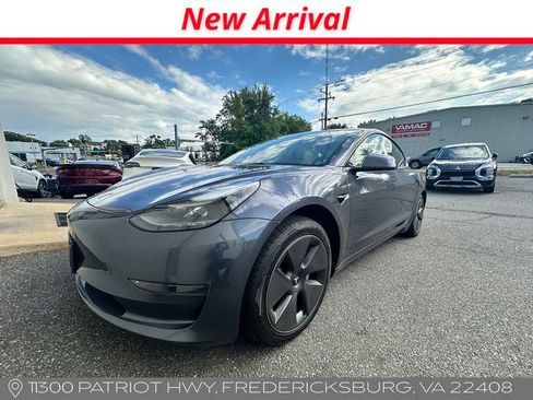 Used 2023 Tesla Model 3 Standard Range RWD image 1