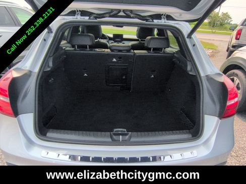 Used 2019 Mercedes-Benz GLA 250 4MATIC image 21