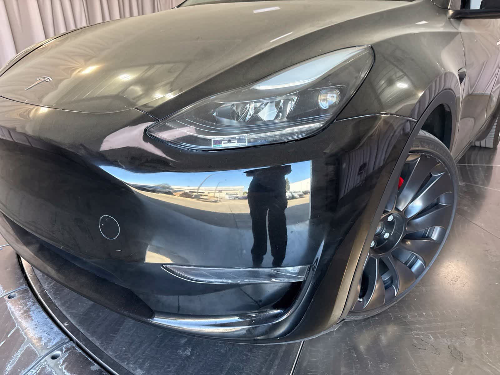 Used 2023 Tesla Model Y Performance AWD/4WD image 9