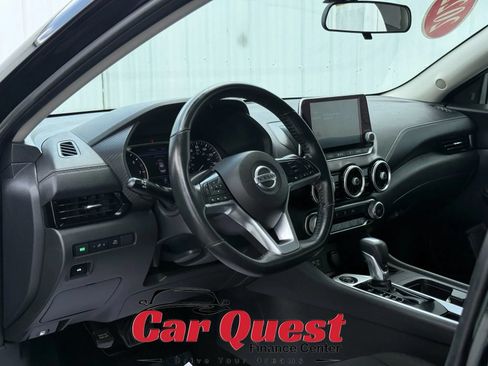 Used 2022 Nissan Sentra SV FWD image 9