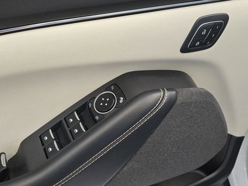 Used 2022 Ford Mustang Mach-E Premium image 21