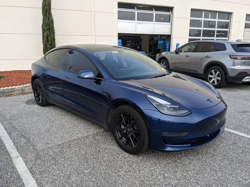 Used 2022 Tesla Model 3 image 15