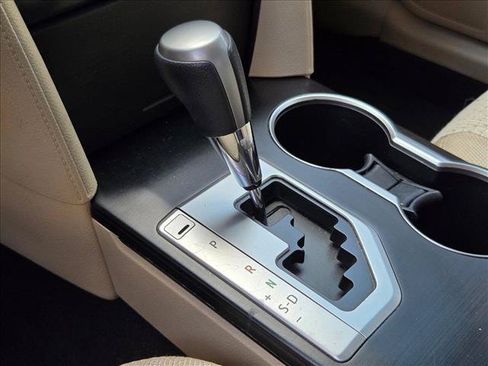 Used 2014 Toyota Camry LE FWD image 16