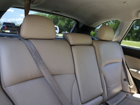 Used 2015 Subaru Outback 2.5i Limited AWD/4WD image 14
