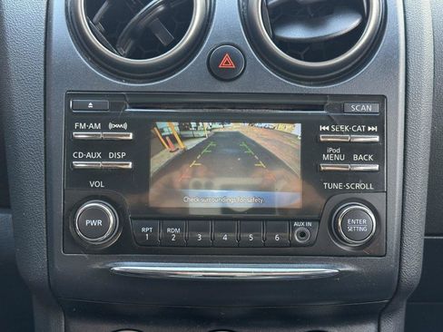 Used 2013 Nissan Rogue S w/ Special Edition Pkg AWD/4WD image 29