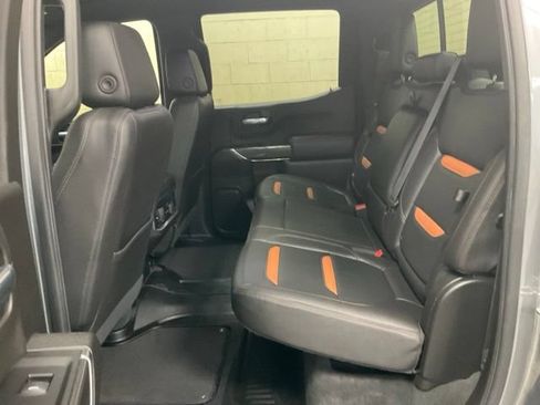 Used 2022 GMC Sierra 1500 AT4 w/ Technology Package AWD/4WD image 16