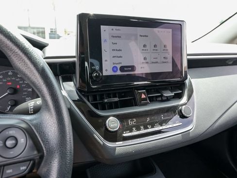 Used 2024 Toyota Corolla LE FWD image 29