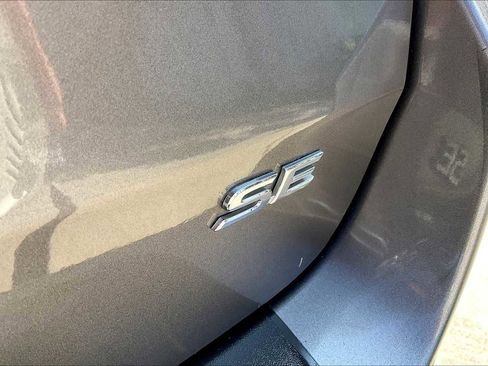 Certified 2020 Toyota Sienna SE Premium image 9