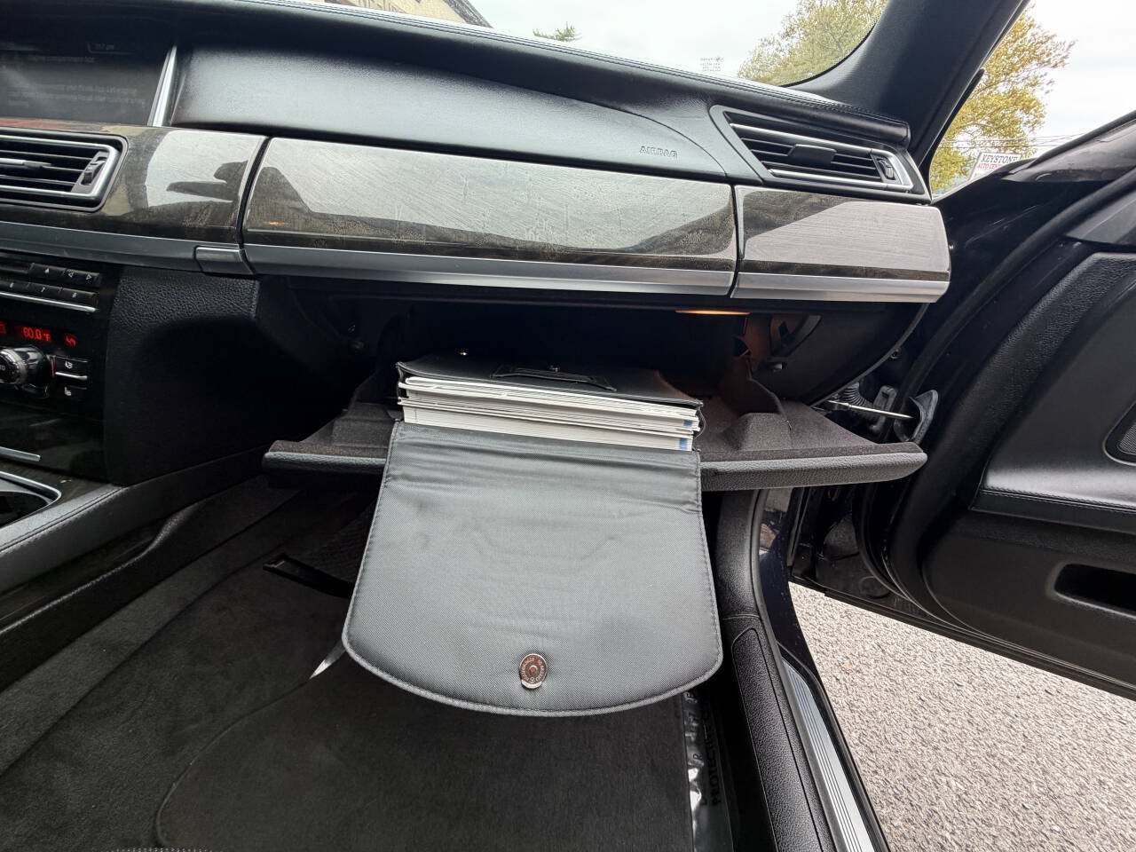 Used 2014 BMW 750Li RWD image 38