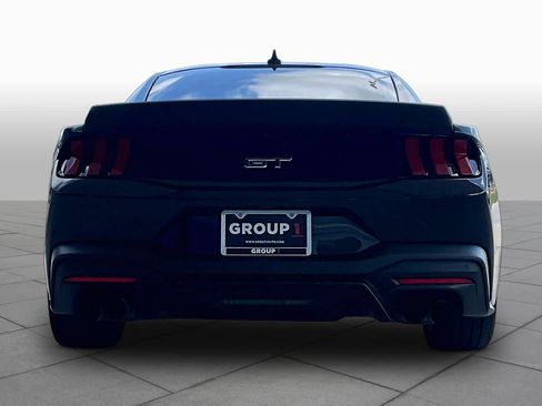 Used 2024 Ford Mustang GT RWD image 5