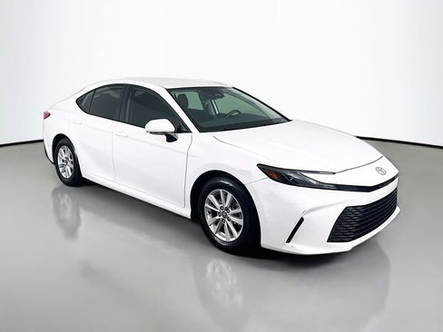 Certified 2025 Toyota Camry LE image 3