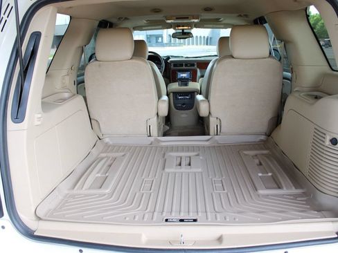 Used 2013 Chevrolet Tahoe LTZ AWD/4WD image 11