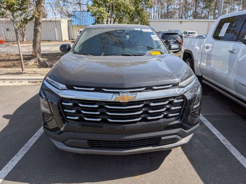Used 2025 Chevrolet Equinox LT image 6