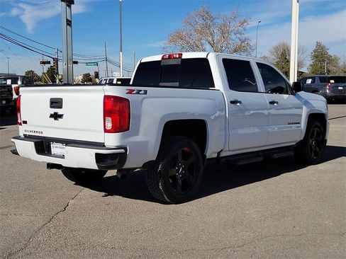 Used 2018 Chevrolet Silverado 1500 LTZ Z71 w/ Redline Edition image 11