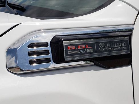 Used 2024 GMC Sierra 2500 Pro AWD/4WD image 28