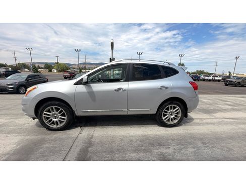 Used 2011 Nissan Rogue SV w/ SL Pkg AWD/4WD image 6