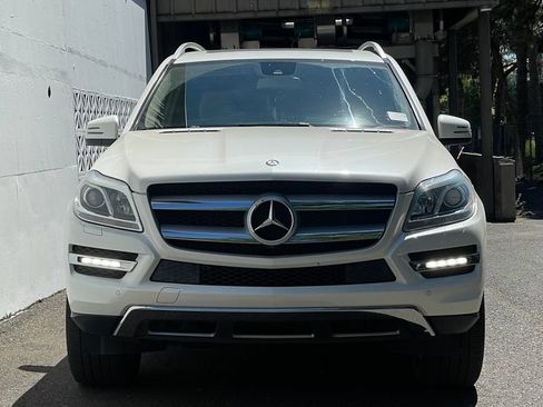 Used 2016 Mercedes-Benz GL 450 4MATIC image 2