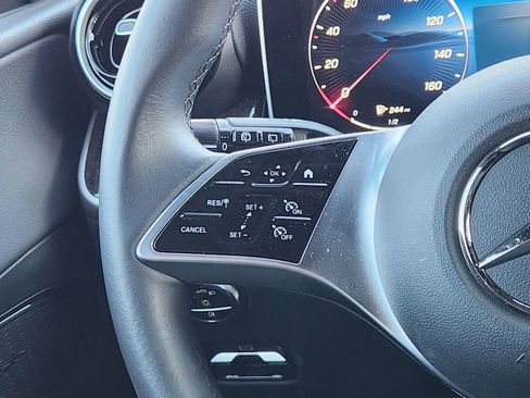 Used 2025 Mercedes-Benz GLC 300 GLC 300 image 26