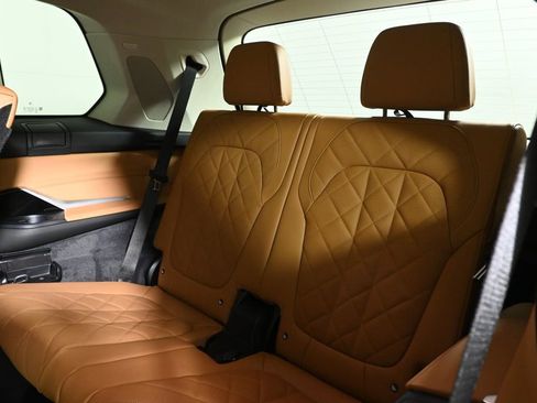 New 2026 BMW X7 xDrive40i AWD/4WD image 33