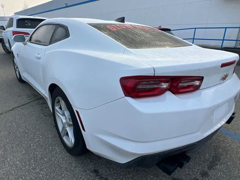 Used 2020 Chevrolet Camaro LT image 4