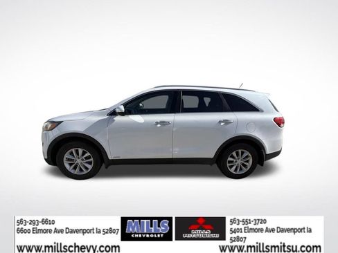 Used 2016 Kia Sorento AWD image 8