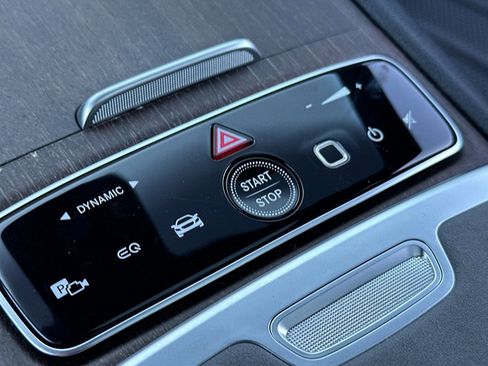 Certified 2022 Mercedes-Benz EQS 580 4MATIC Sedan image 18