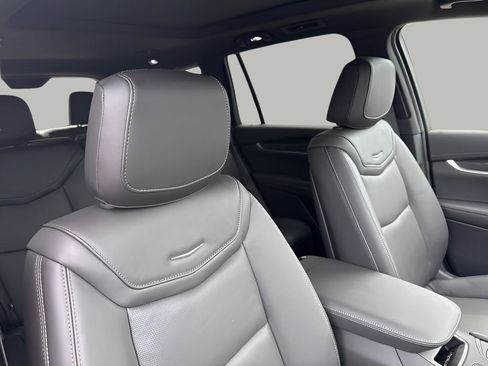 New 2025 Cadillac XT6 Sport w/ Technology Package image 22