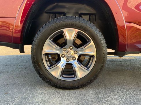 Used 2019 RAM 1500 Laramie AWD/4WD image 28