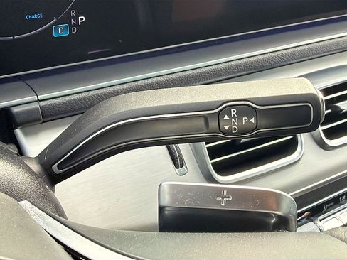 Used 2024 Mercedes-Benz GLE 350 4MATIC image 29