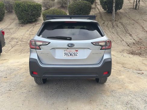 Used 2024 Subaru Outback Premium AWD/4WD image 8