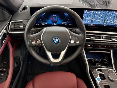Used 2023 BMW i4 eDrive35 RWD image 14