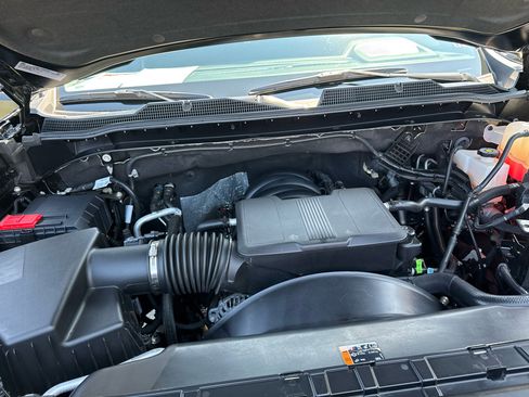 Used 2025 Chevrolet Silverado 3500 LT w/ Convenience Package image 30