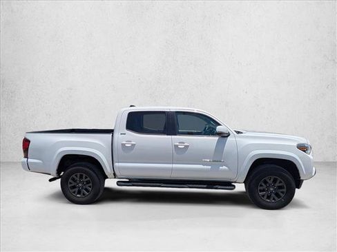 Used 2023 Toyota Tacoma SR5 w/ Technology Package RWD image 4