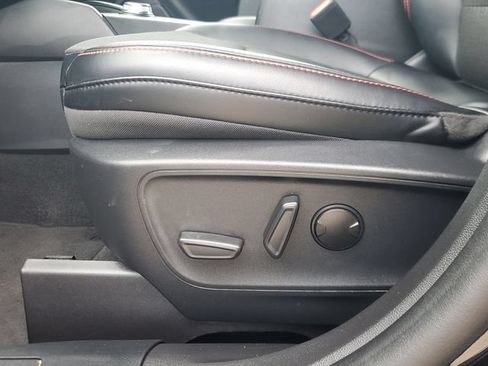 Used 2025 Ford Escape ST-Line FWD image 13